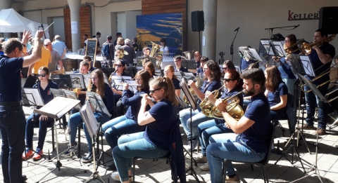 JOMM beim Genussmarkt am Weingut Keller in Oberbergen (April 2018)